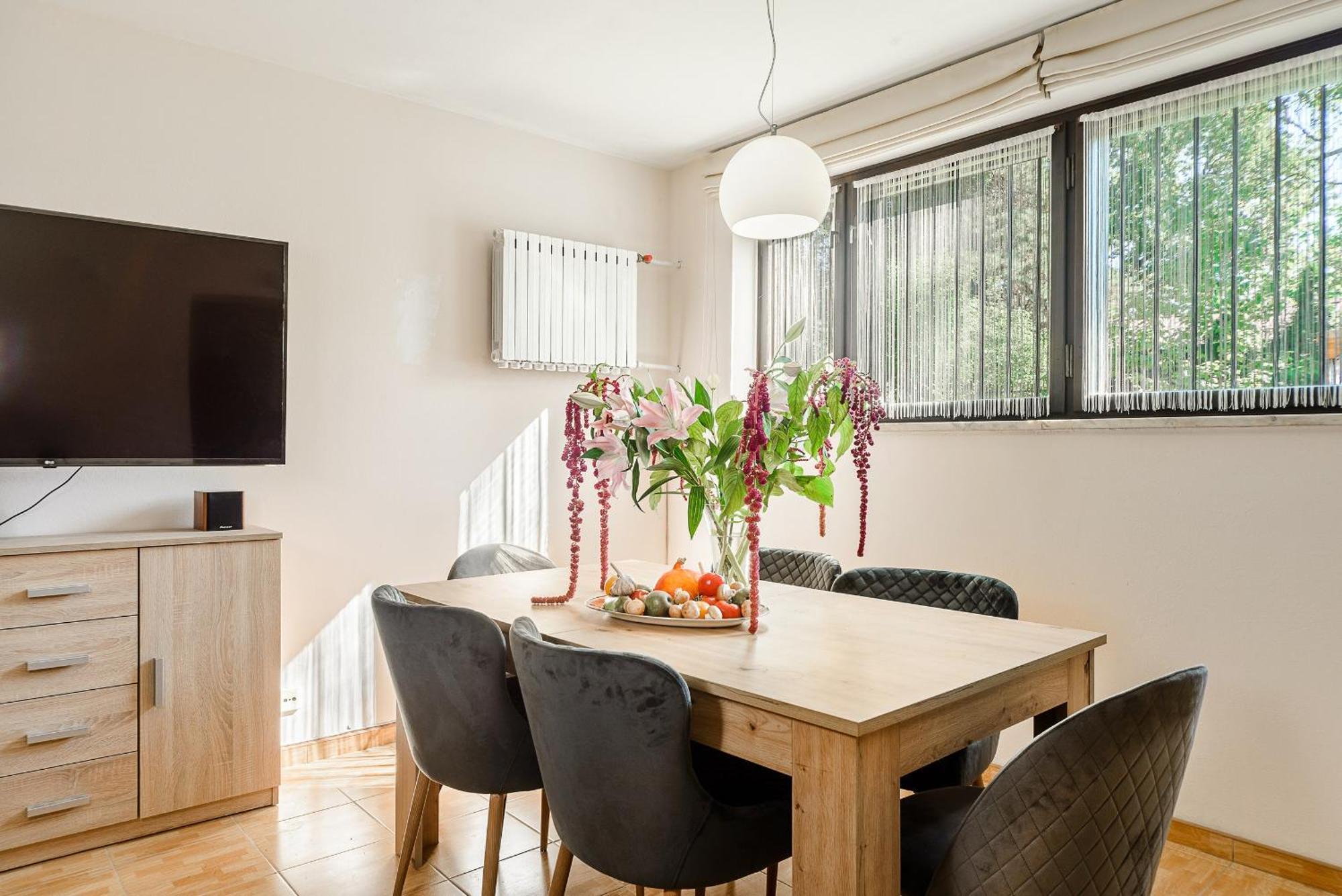 P&O Apartments Juhasow - Wawer Varşova Dış mekan fotoğraf